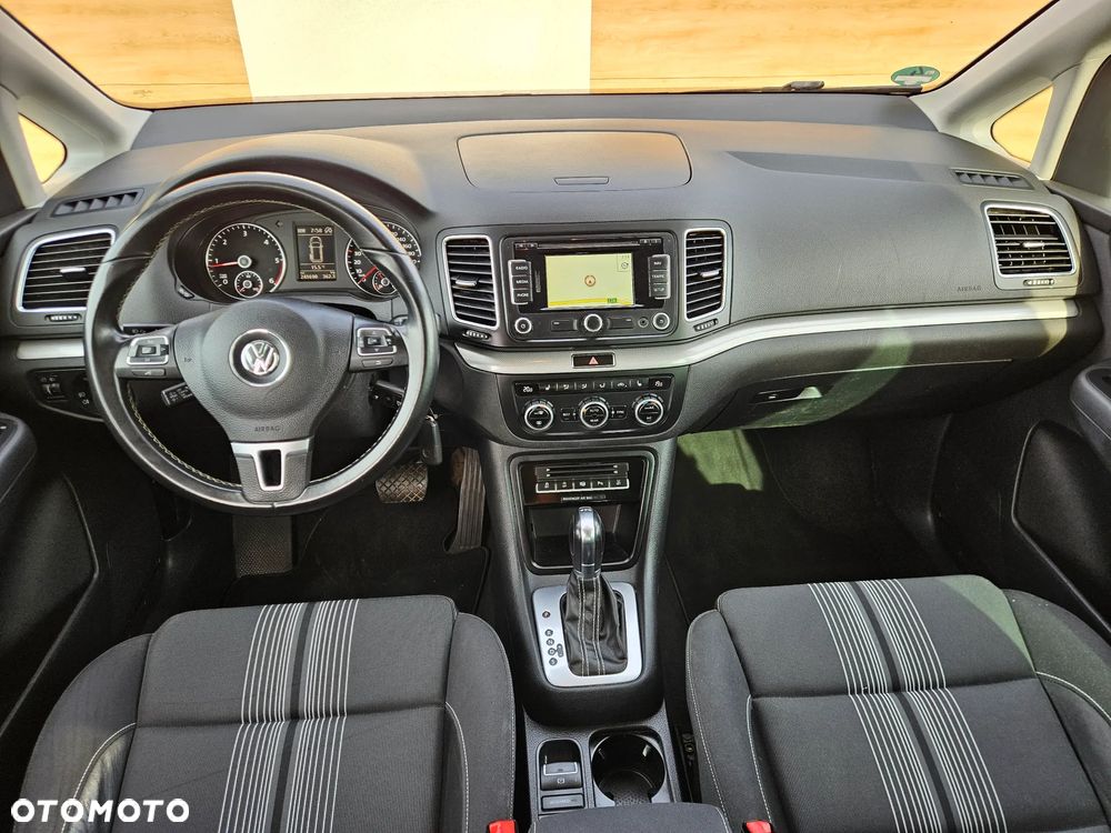Volkswagen Sharan - 17