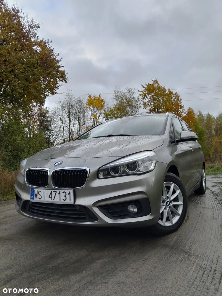 BMW Seria 2 218d - 23