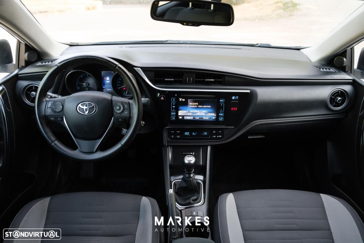 Toyota Auris - 30