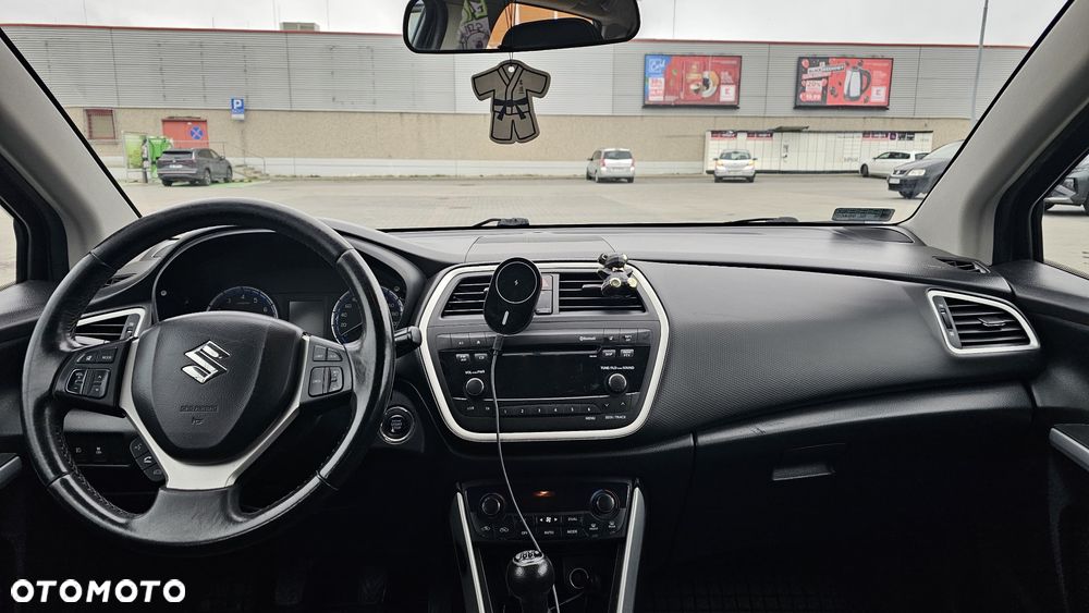 Suzuki SX4 - 4