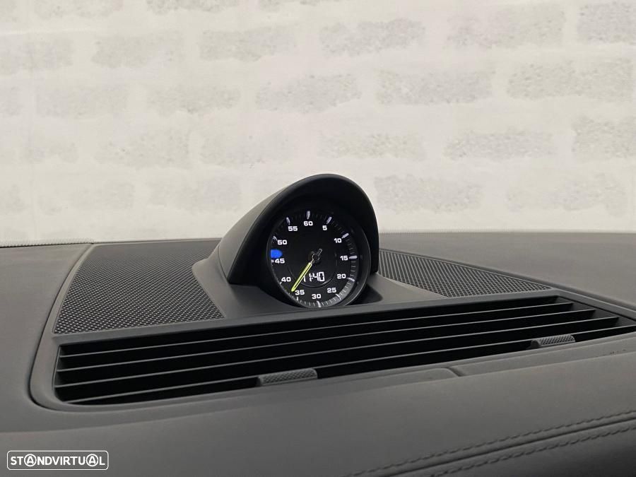 Porsche Panamera 4 E-Hybrid Platinum Edition - 46