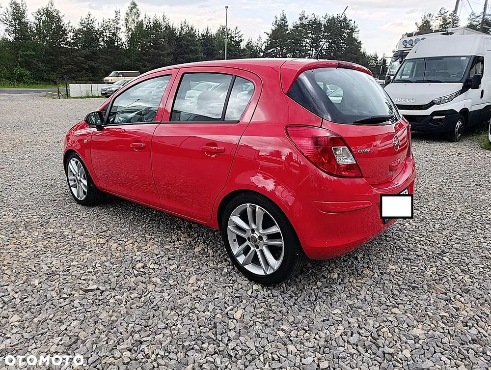 Opel Corsa 1.4 16V Sport - 4