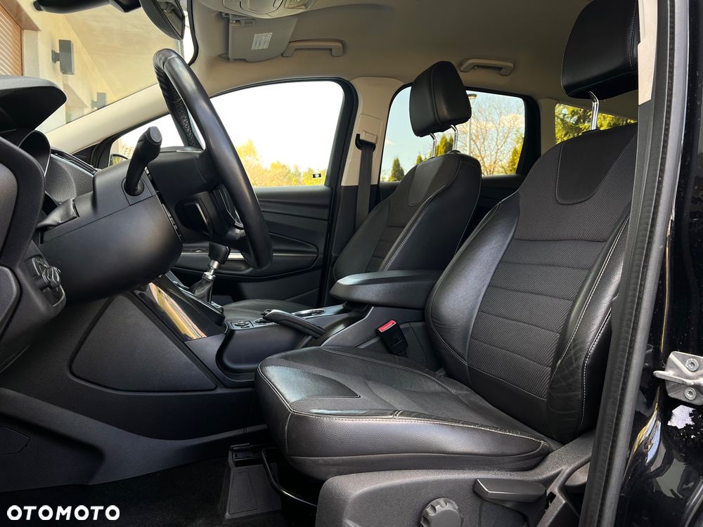 Ford Kuga 2.0 TDCi 4x4 Titanium - 6