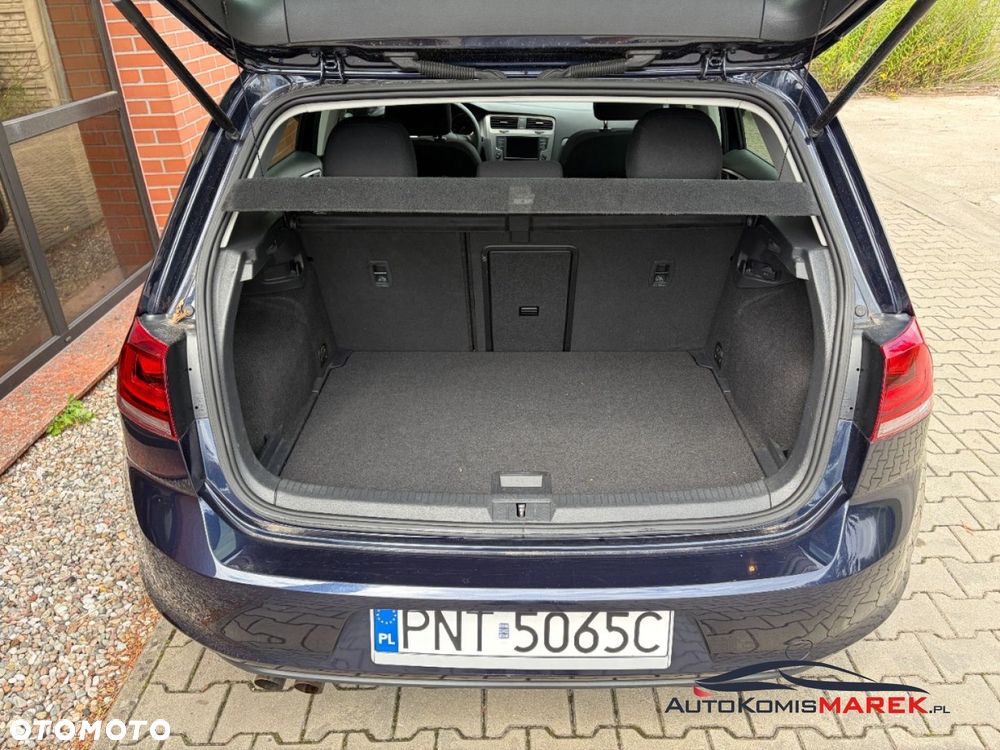 Volkswagen Golf - 23