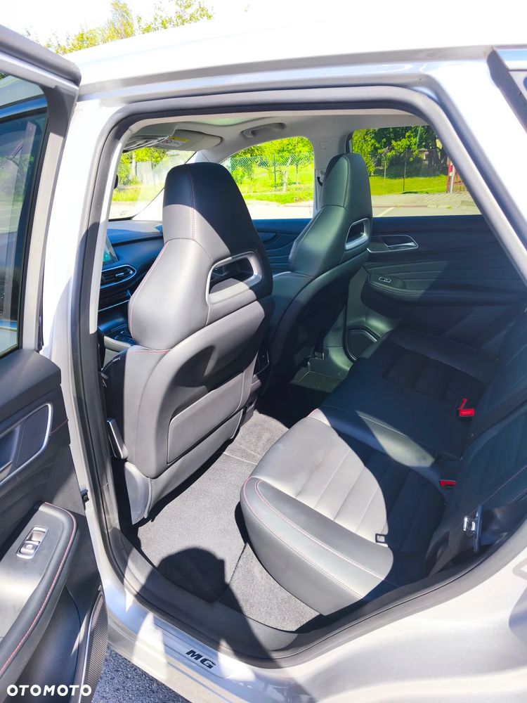 MG HS 1.5 T-GDI Exclusive - 14