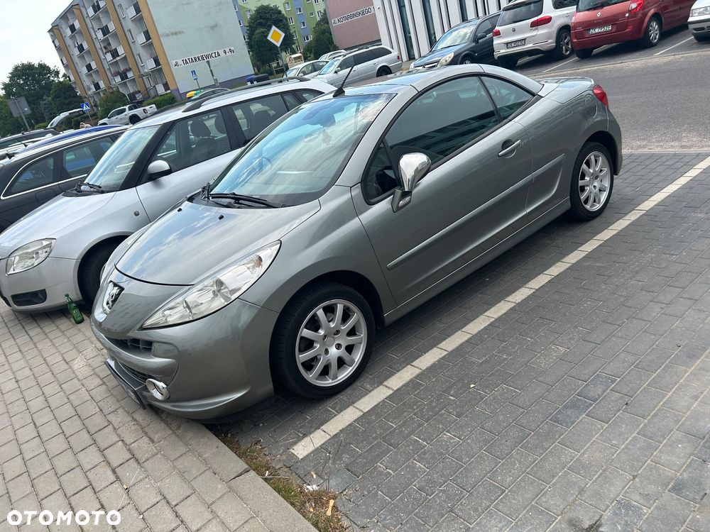 Peugeot 207 CC - 1