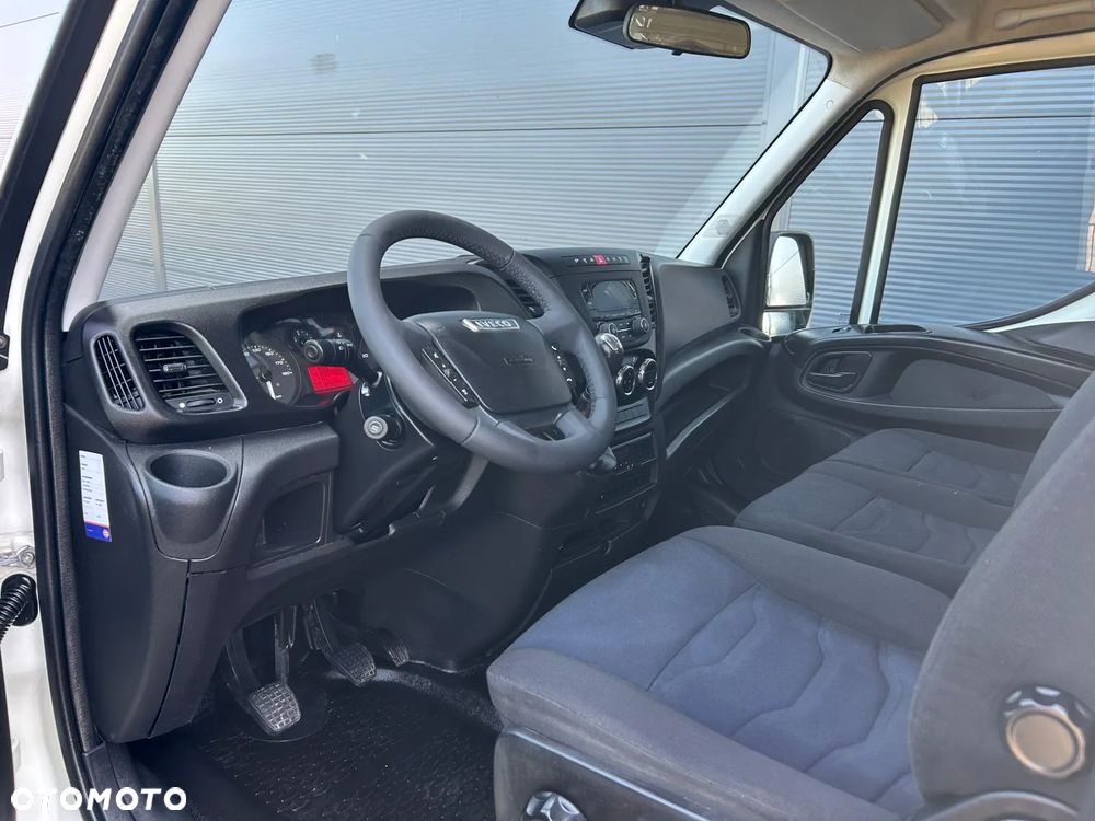 Iveco Daily 40C18 35C18 3.0 HPI DOKA Skrzynia Brygadówka **Długa paka 410cm**KLIMA**BLIŹNIAKI**Sprowadzony** - 7