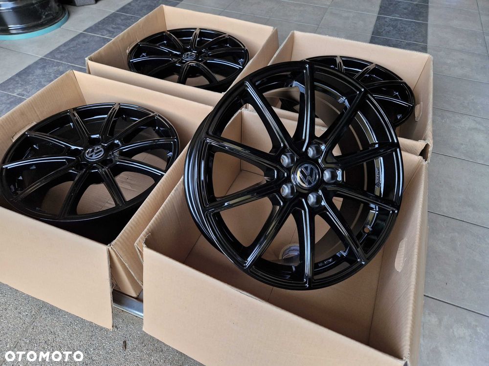 Alufelgi 17 5x112 VW Golf Passat Jetta Touran Caddy T-Roc Czarne 705# - 4