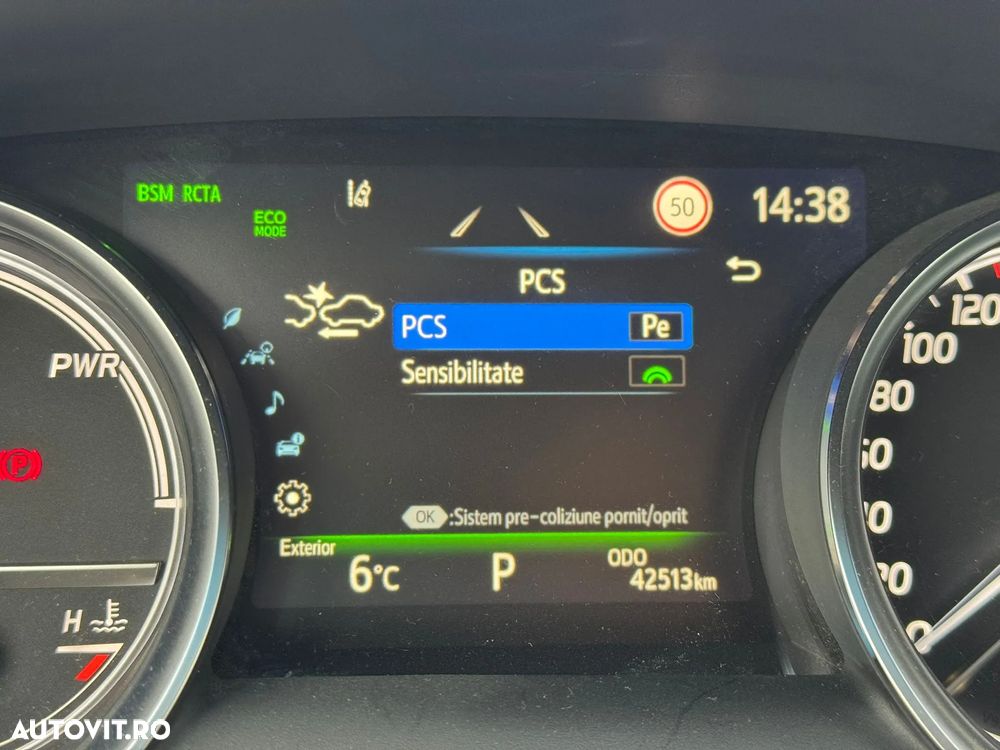 Toyota Camry 2.5 Hybrid Dynamic - 25