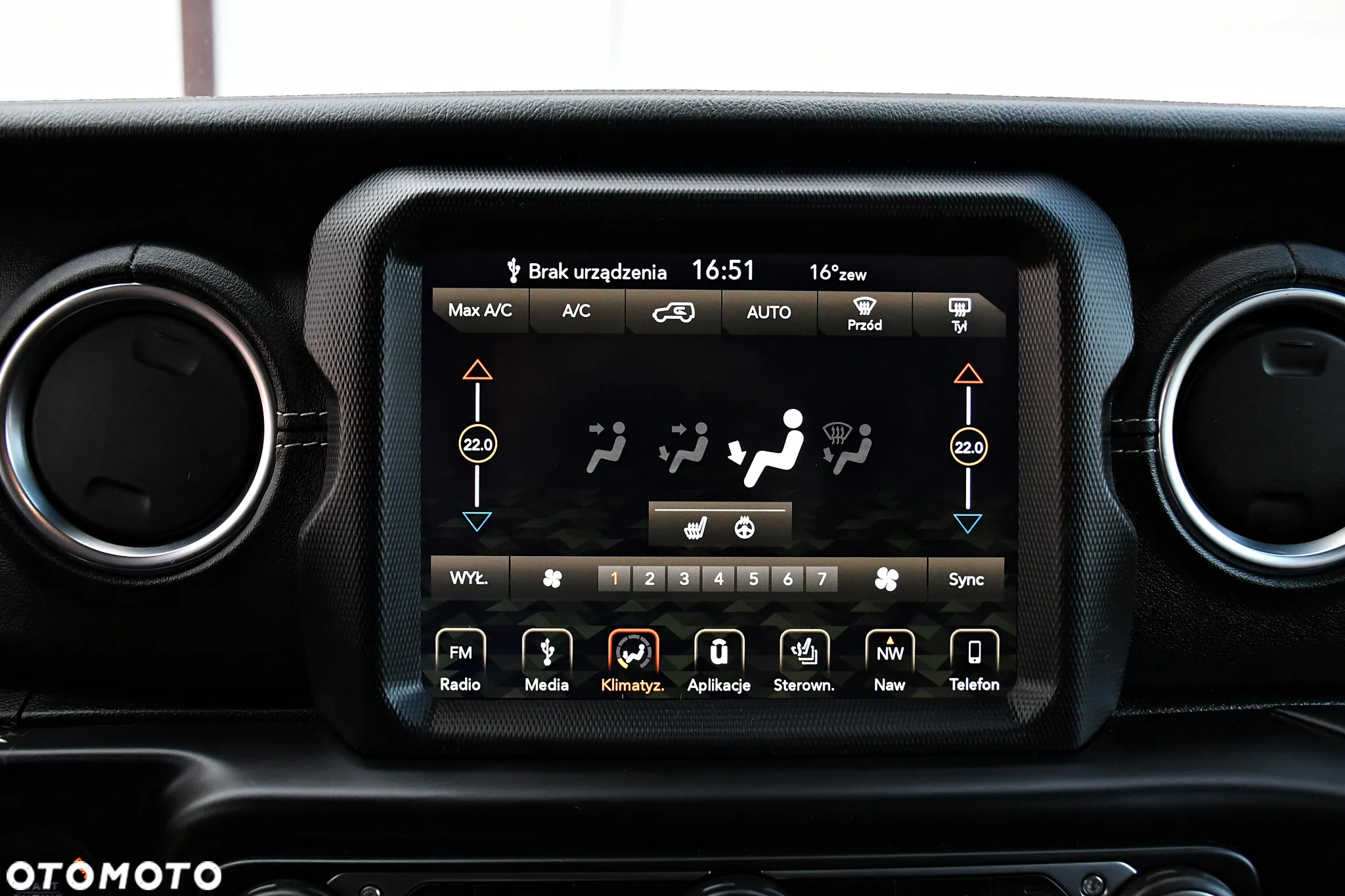 Jeep Wrangler Unlimited GME 2.0 Turbo Sahara - 36