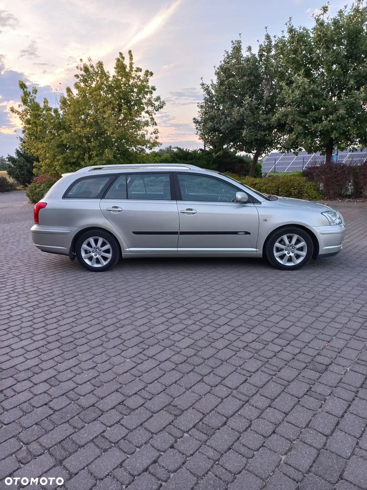 Toyota Avensis 1.8 VVT-i Luna - 5