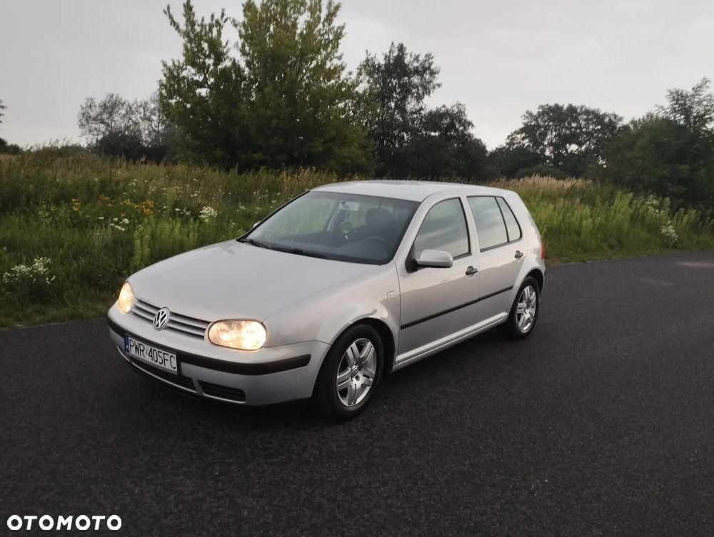 Volkswagen Golf 1.6 Comfortline - 1