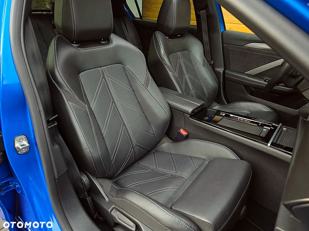 Opel Astra 1.6 T Plug-in Hybrid Ultimate - 32