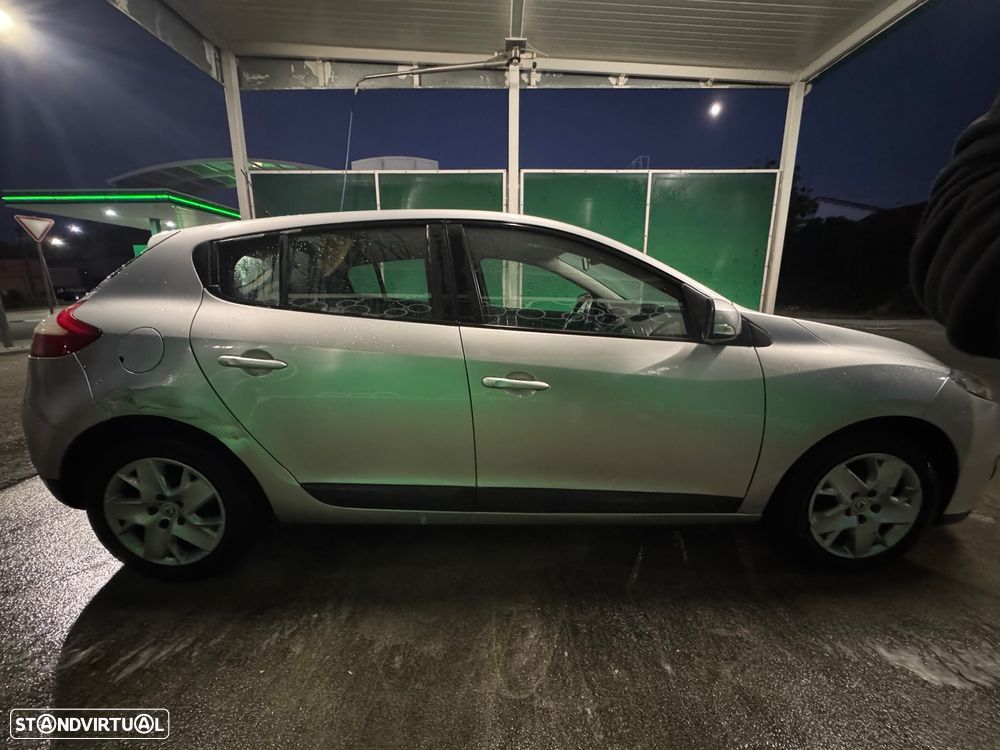 Renault Mégane ENERGY dCi 110 Start & Stop Dynamique - 16
