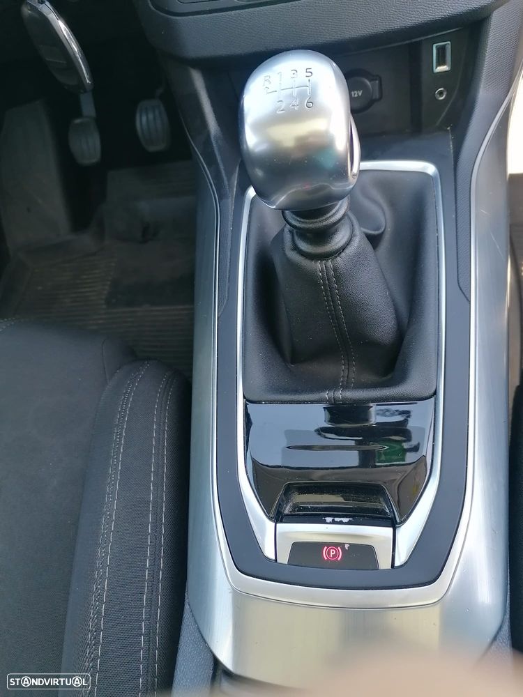 Peugeot 308 SW 1.6 BlueHDi Allure J17 - 17