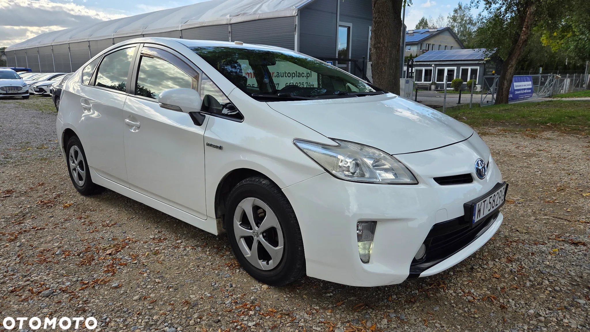 Toyota Prius (Hybrid) Comfort - 3