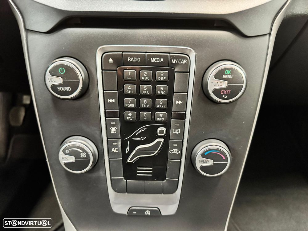 Volvo V40 1.6 D2 Momentum - 17