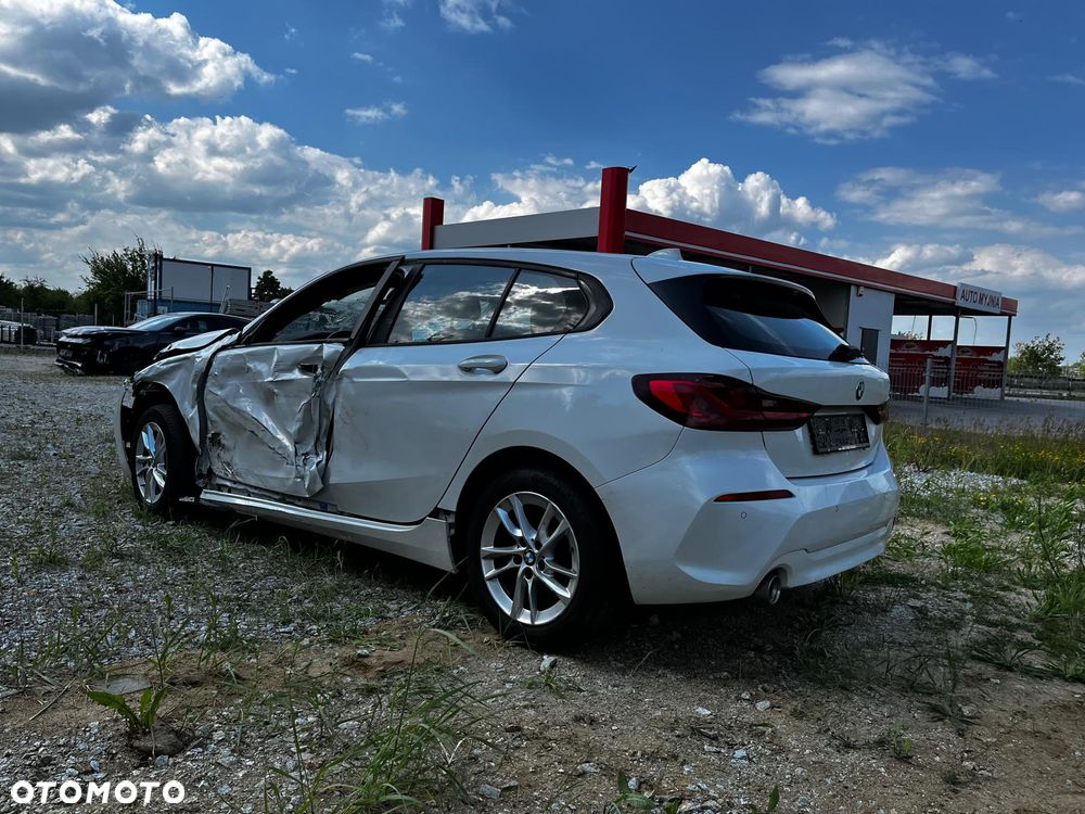 BMW Seria 1 118i - 12