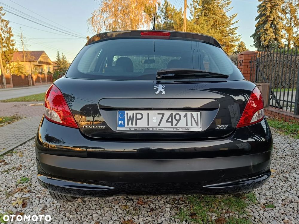Peugeot 207 - 7