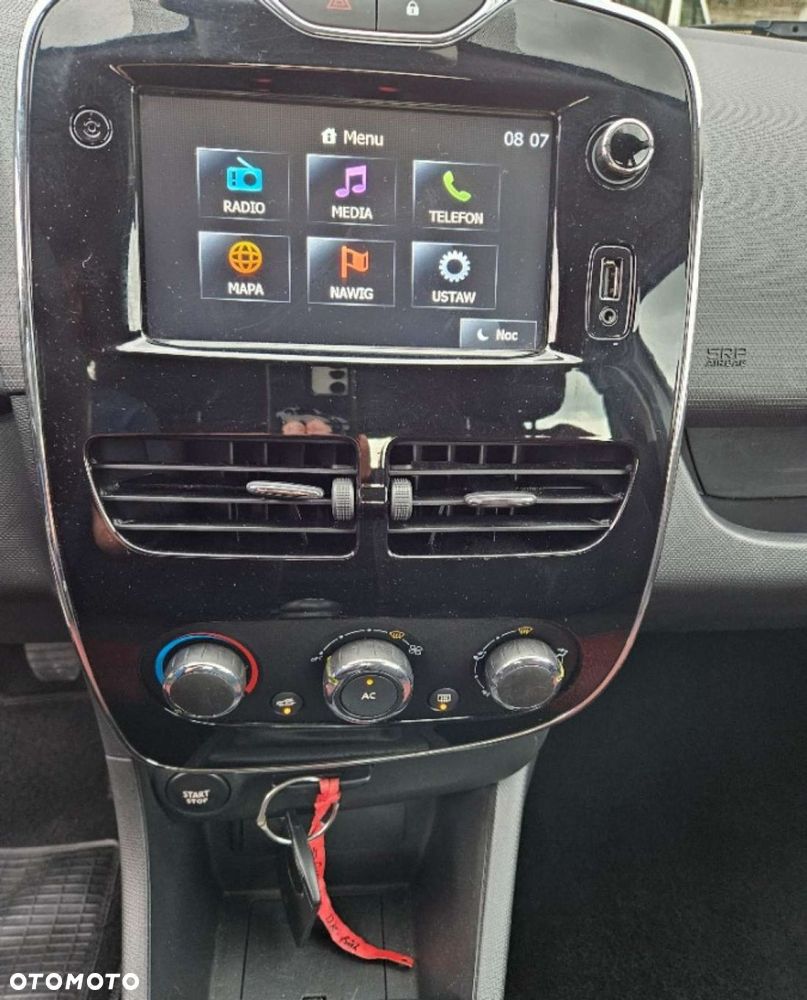 Renault Clio - 21