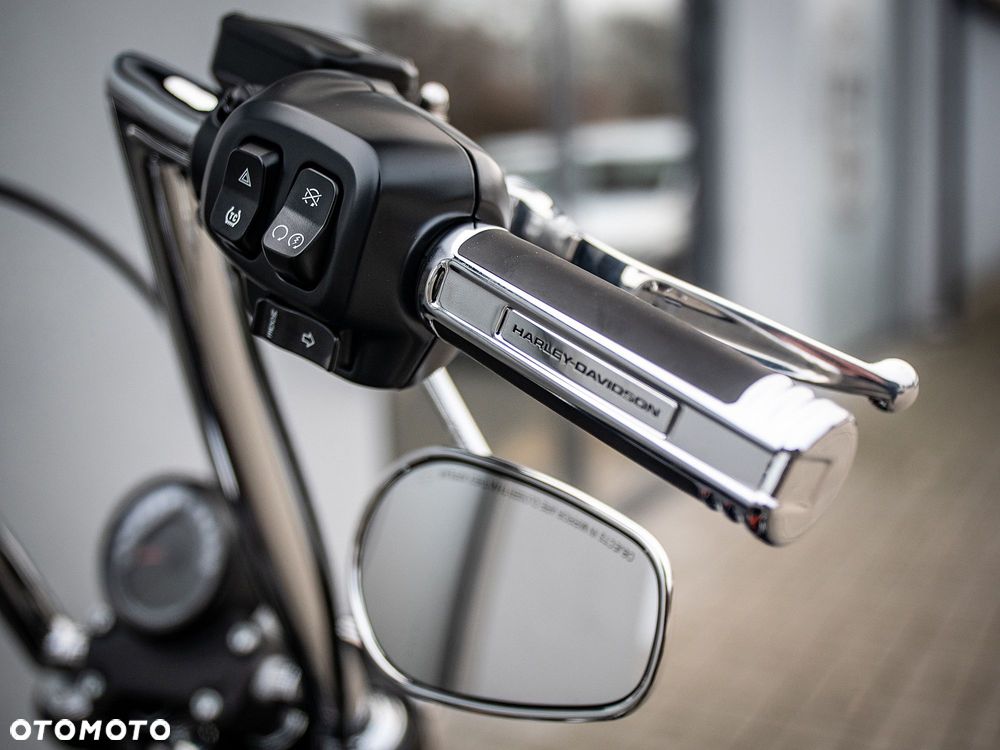 Harley-Davidson Softail Street Bob - 7