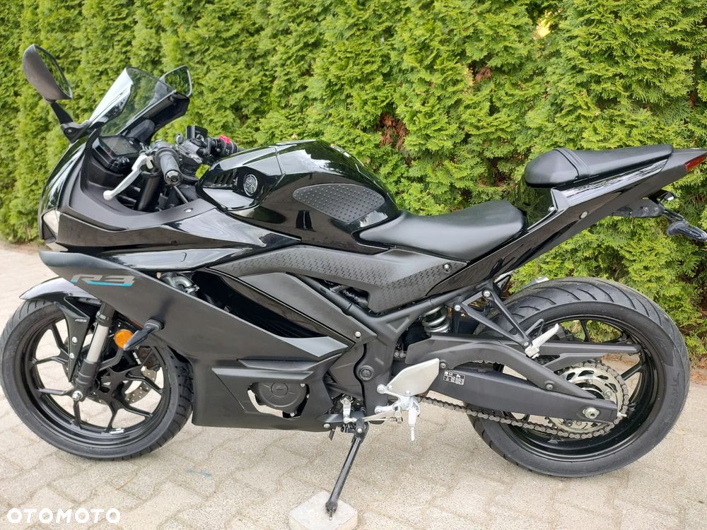 Yamaha R3 - 4