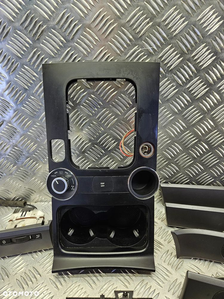 VW TOUAREG 7L 03-09R DEKORY SZARE MAT LISTWY OZDOBNE DRZWI KOMPLET - 4