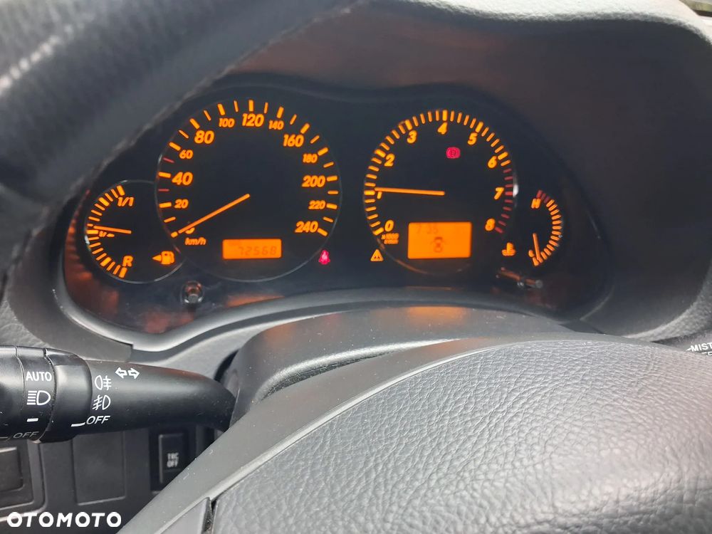 Toyota Avensis 1.8 VVT-i Executive - 14