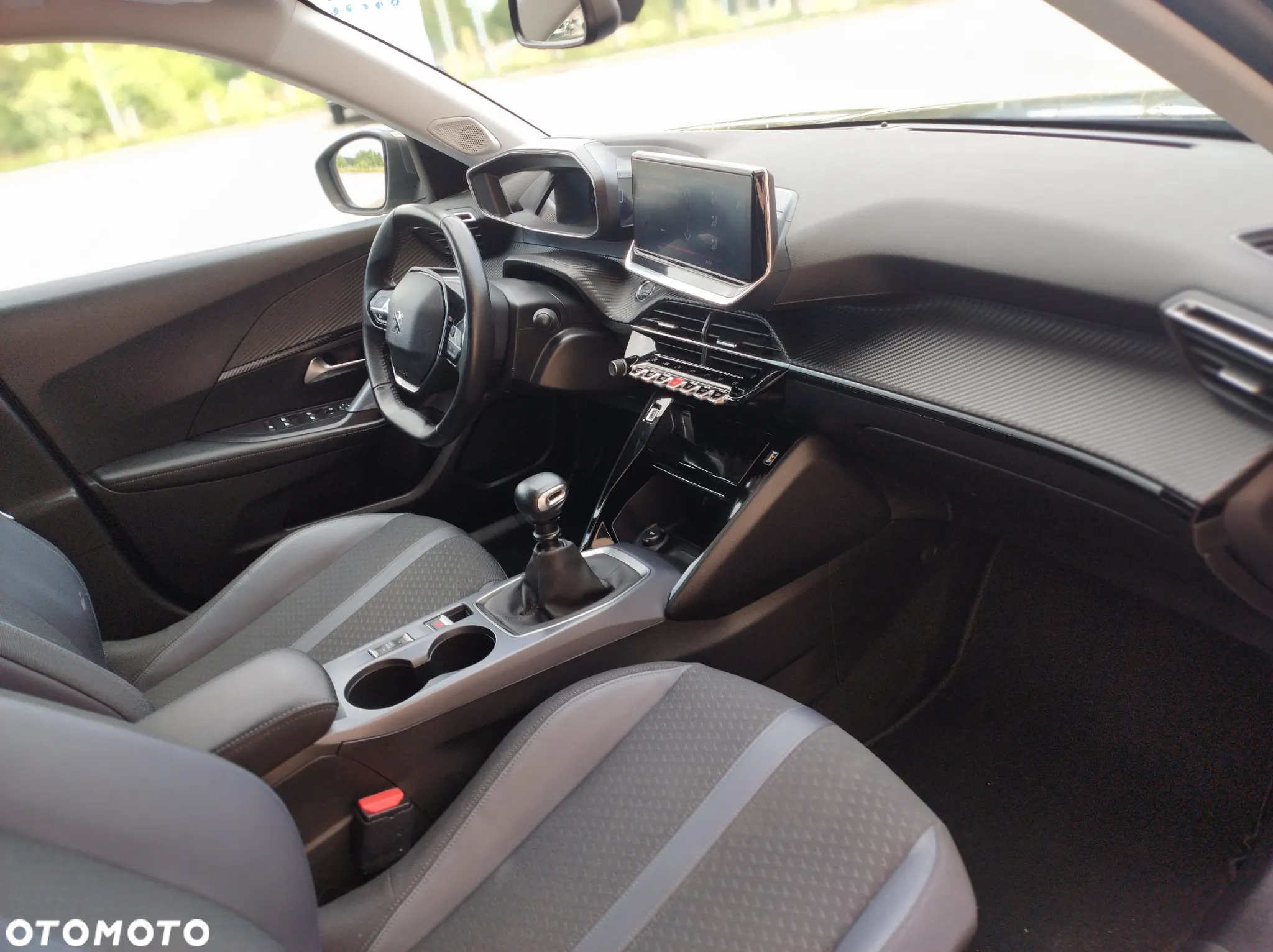 Peugeot 2008 PureTech 130 Allure Pack - 12