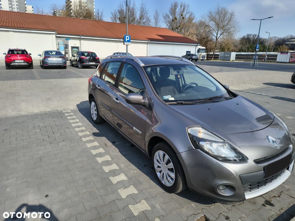 Renault Clio - 2