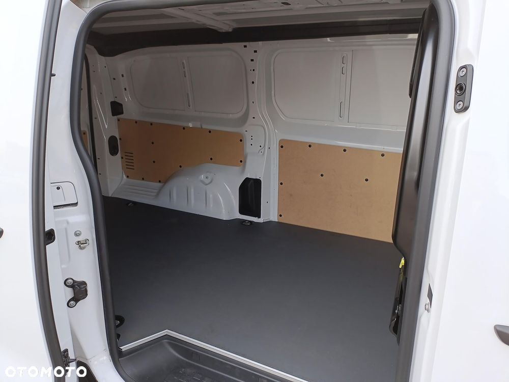 Toyota PROACE - 12
