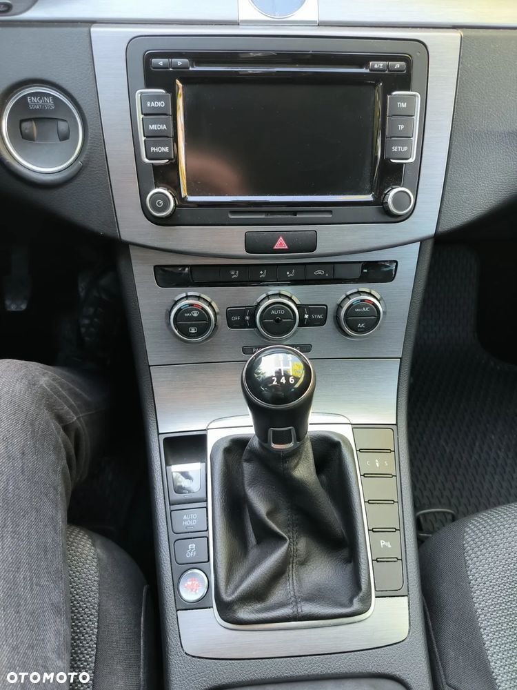 Volkswagen Passat 2.0 TSI Comfortline - 6