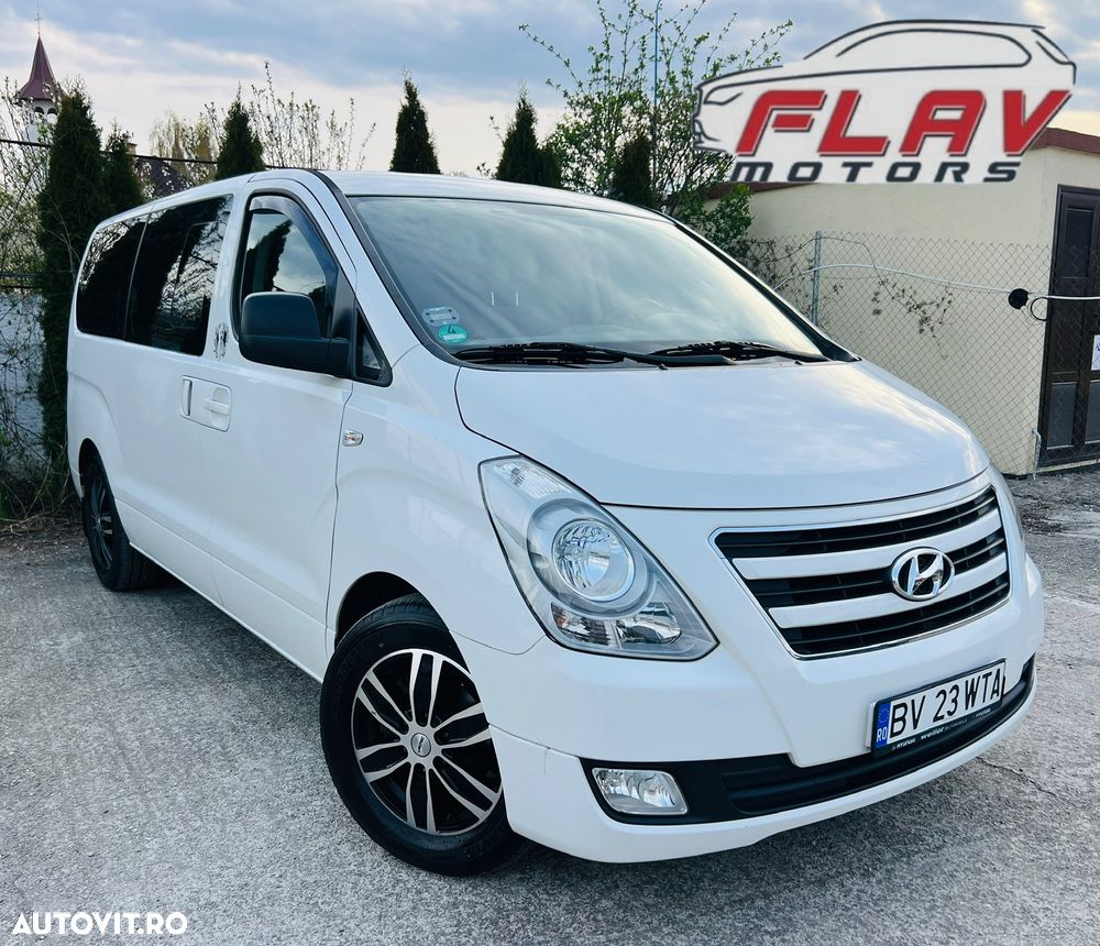 Hyundai H-1 2.5 CRDi Travel Comfort - 2