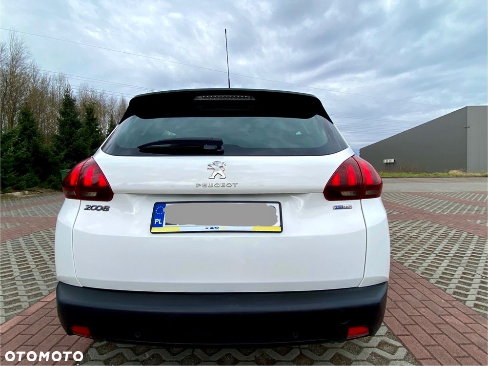 Peugeot 2008 1.2 Pure Tech Active - 19