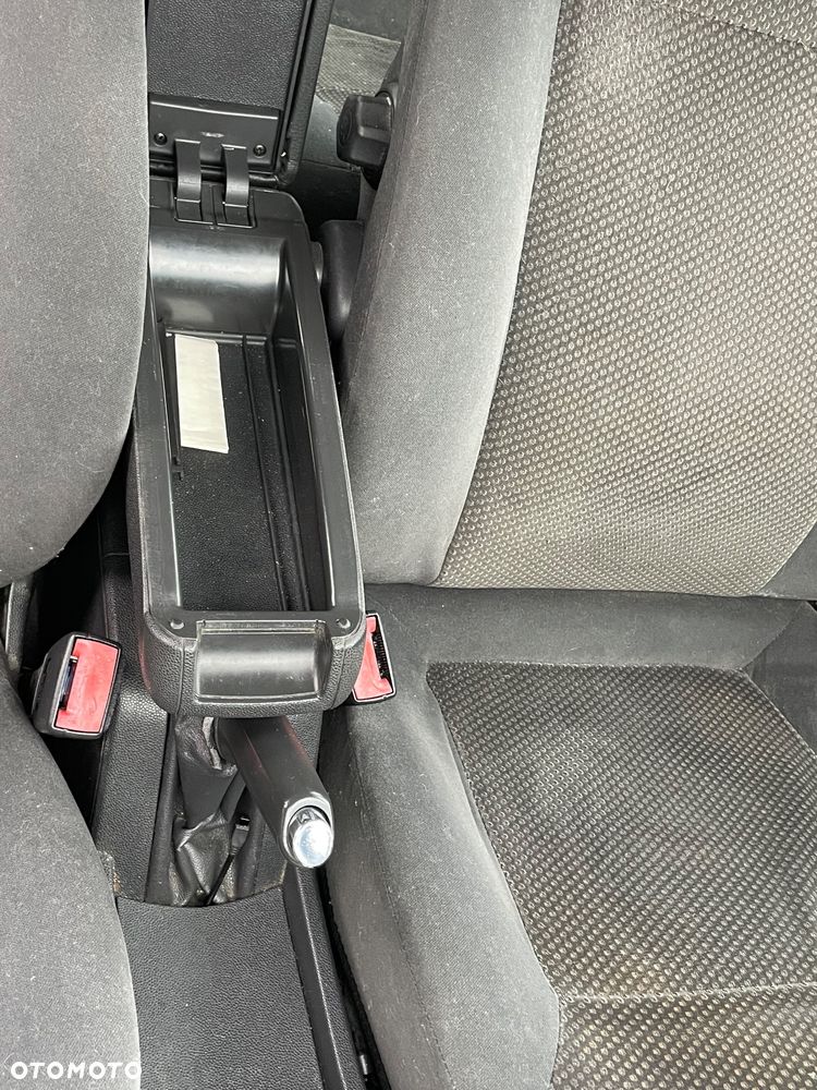 Opel Astra 1.6 Sport Easytronic - 19