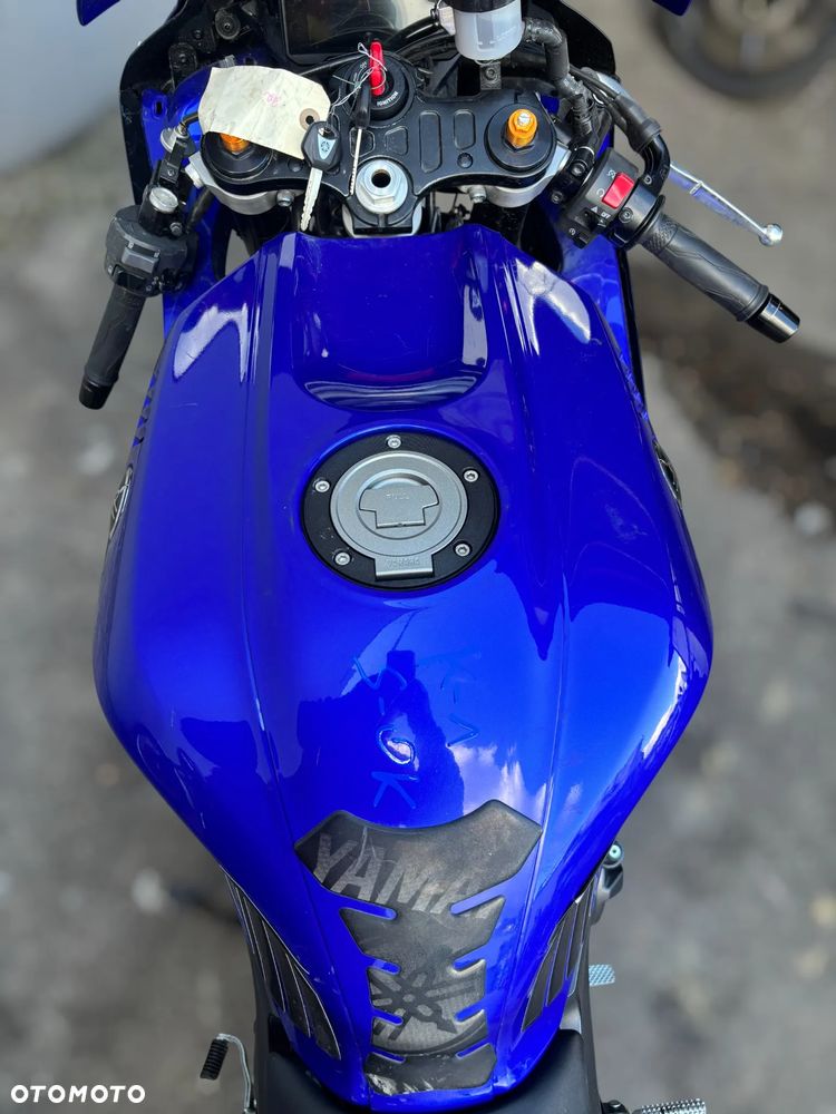 Yamaha YZF - 18