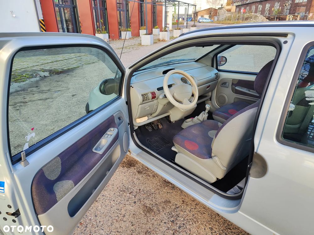 Renault Twingo - 23