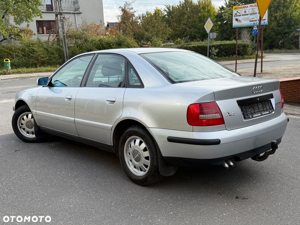 Audi A4 Limousine 1999 photo 5