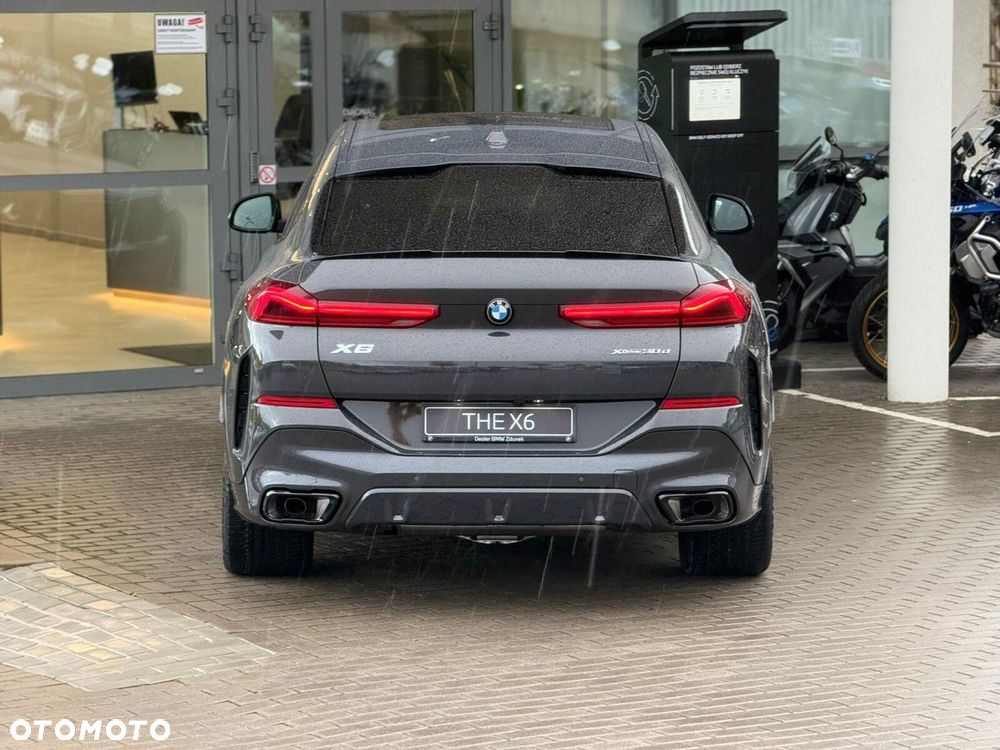 BMW X6 - 11