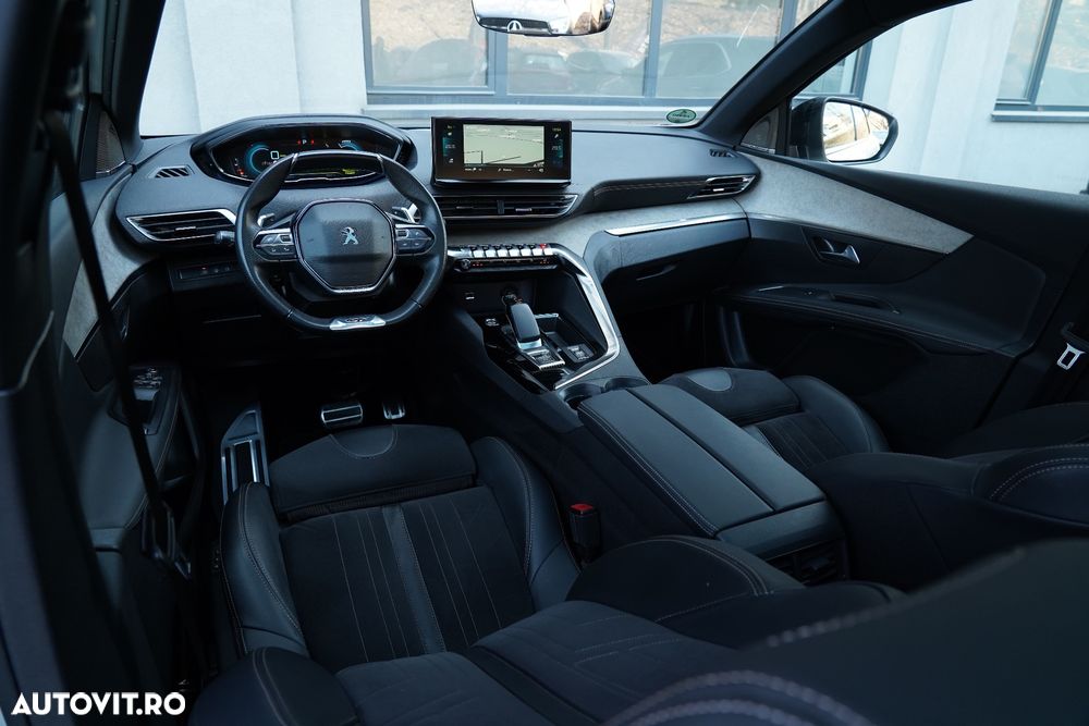 Peugeot 3008 PHEV EAT8 GT Pack - 11