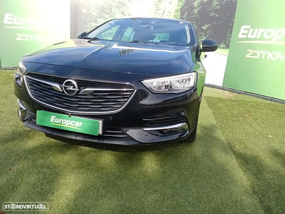 Opel Insignia - 1