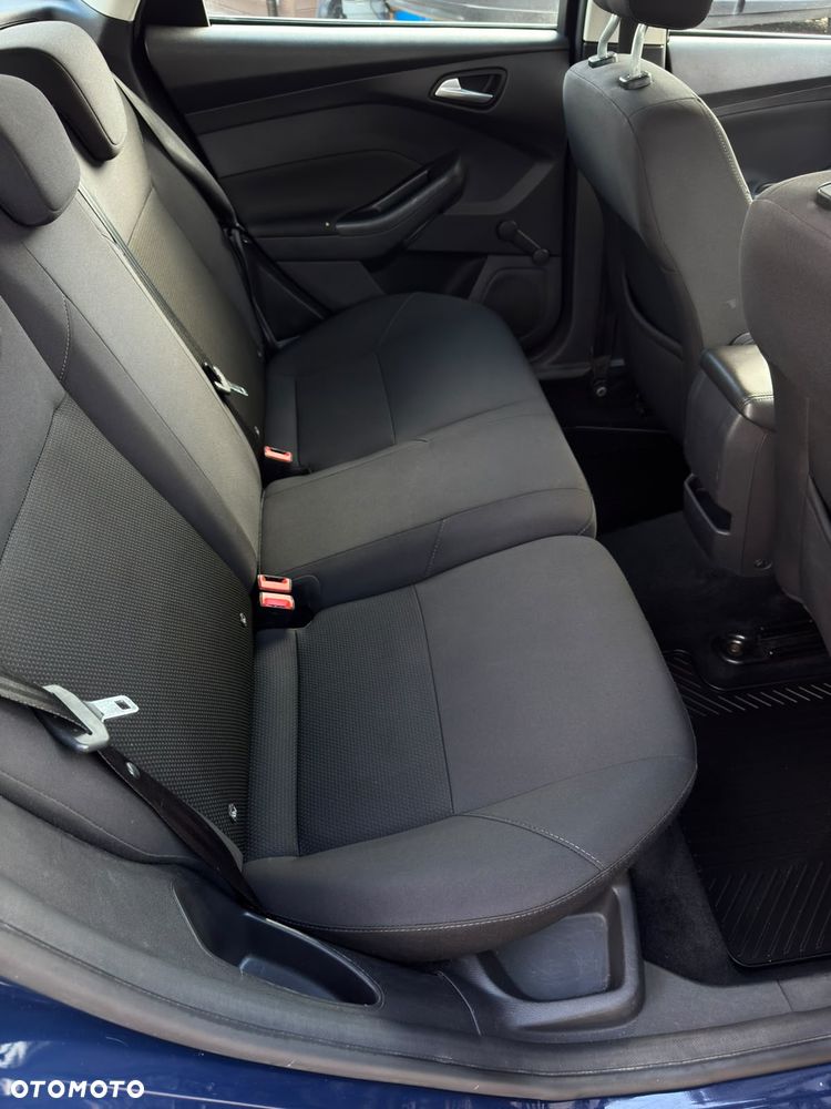 Ford Focus 1.5 TDCi SYNC Edition - 12