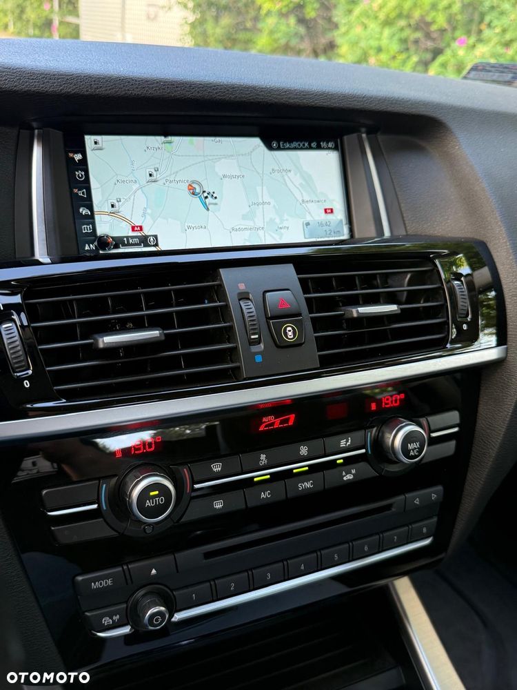 BMW X4 xDrive20i - 17