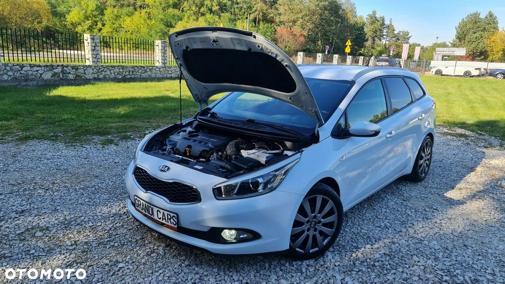 Kia Ceed - 30