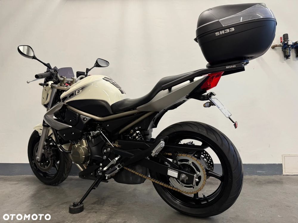 Yamaha XJ - 4