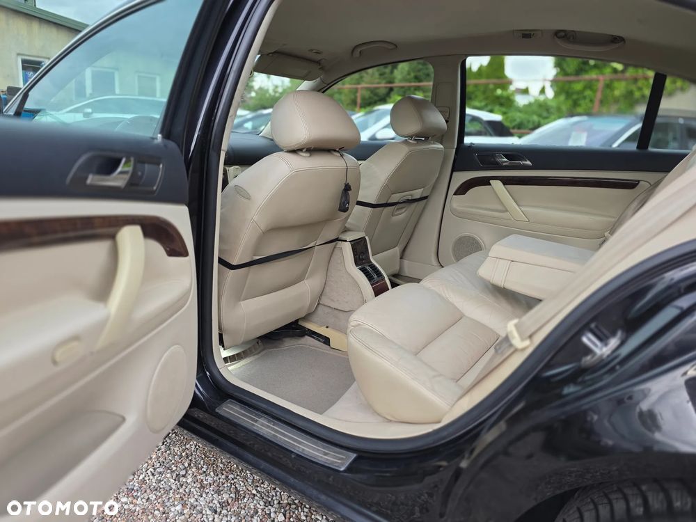 Skoda Superb 2.8 V6 Automatik Elegance - 9
