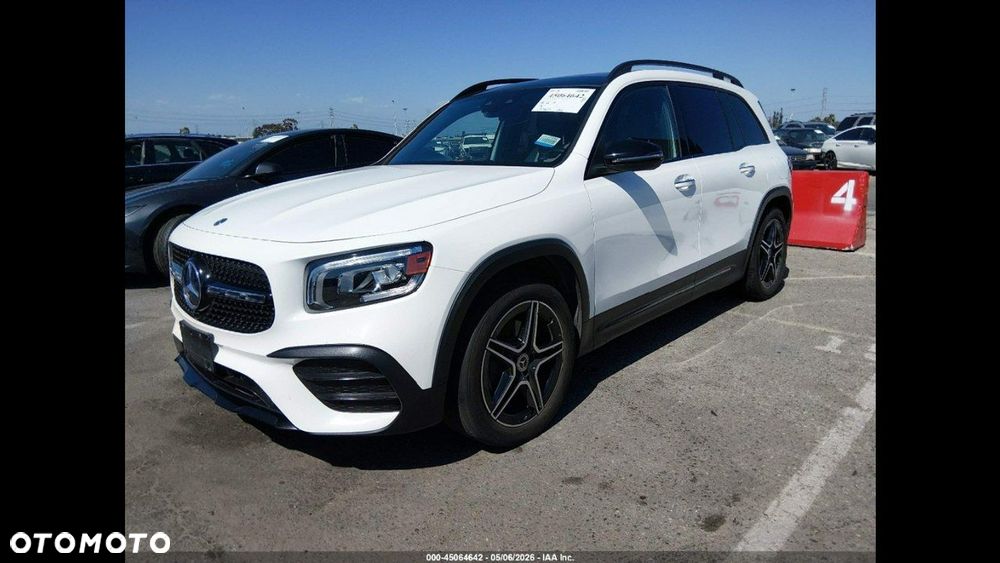 Mercedes-Benz GLB 250 4Matic 8G-DCT AMG Line - 1