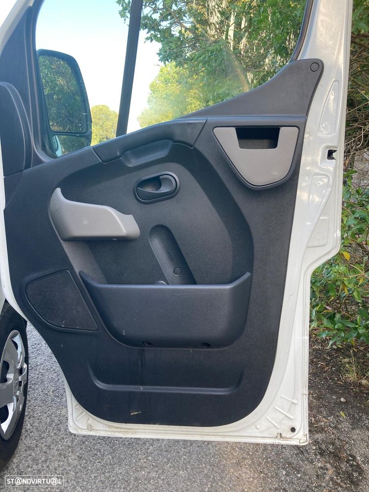Nissan NV400 2.3DCI L2H2 (versus Renault Master) - 37