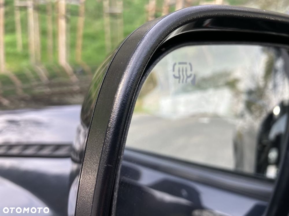 Suzuki Grand Vitara 2.0 - 16