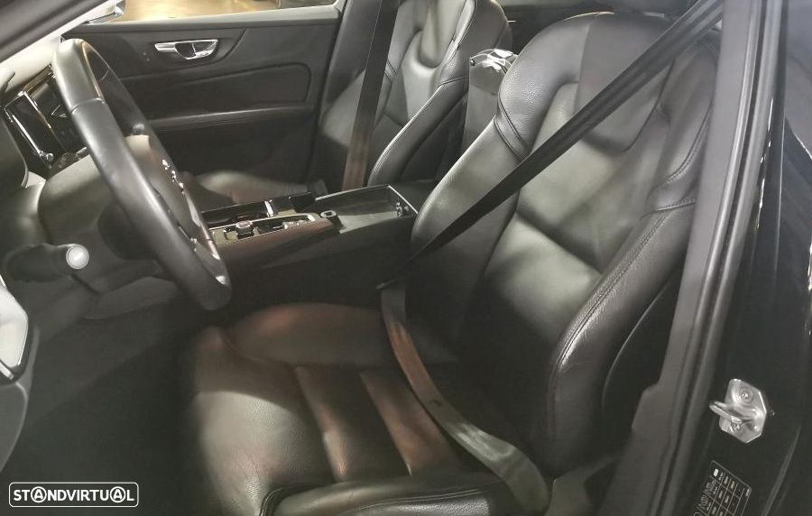 Volvo V60 2.0 T6 AWD TE Inscription - 4